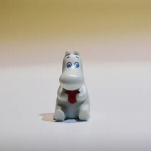 Moomin White Figurine with Red Heart